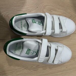 Adidas Stan Smith Velcro (Women’s Size 8)
